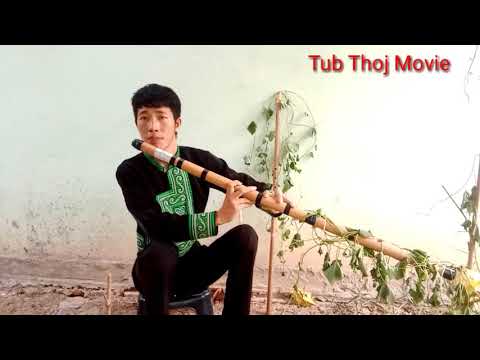 Raj Npaim Ntsuag no ( Flute of Hmong )