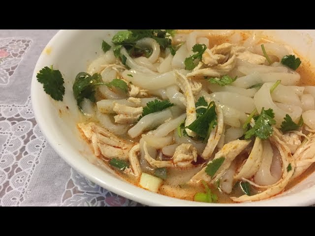 How to Make Hmong Khao Piak Noodles/Broth