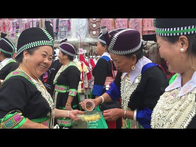 Mus nrog hmong Steven Point noj tsiab