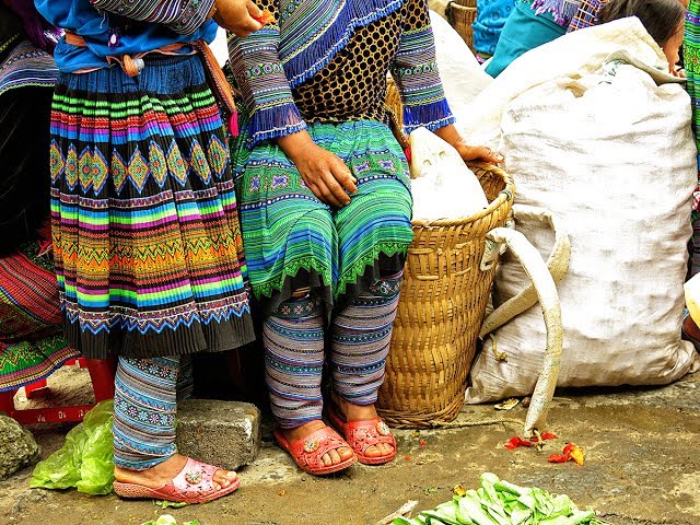 Meet the Hmong Tribes at Bac Ha Market Vietnam