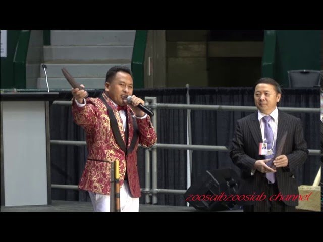 Koos Loos  Hu Plig At Hmong America New Year 2019-20