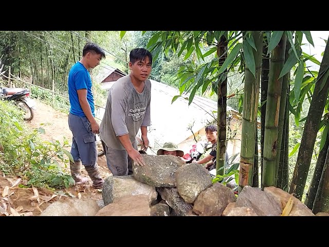 Ncig zos hmoob nyob Sapa mus saib kwv tij hmoob kev ua tsev 6/21/2020