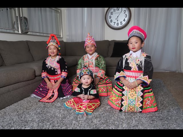 Dancing in Hmong