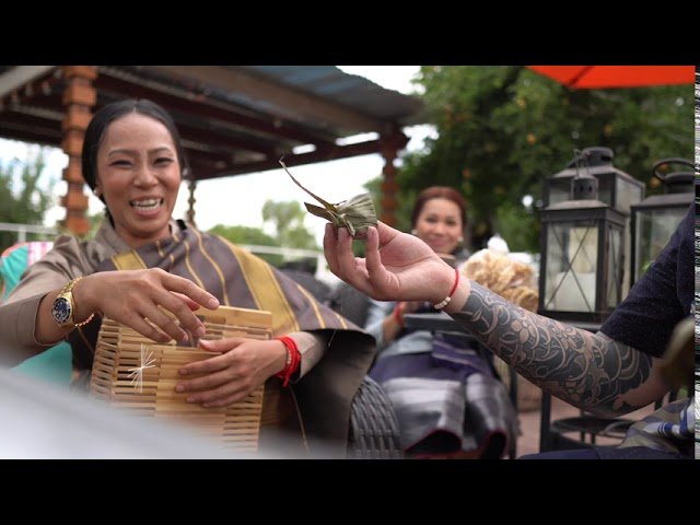 Lao Asian Farm House | Lao Food | Picking Veggies for Lao, Thai, Hmong, Lu Mien, Khmer Papaya Salad