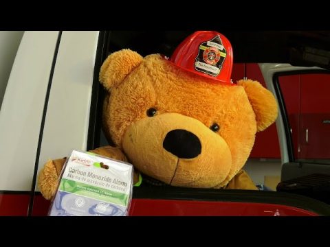 Burny Bear Talks About Carbon Monoxide and CO Detectors (Hmong Version)