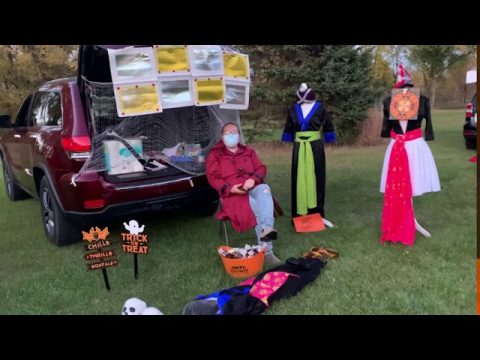 Thov qob noom dab! Hmong trunk or treat. FUNERAL THEME. Halloween 2020 trunk or treat.