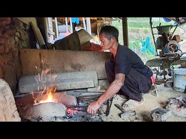 CÙNG XEM NGHỆ NHÂN RÈN DAO HMONG LAI CHÂU