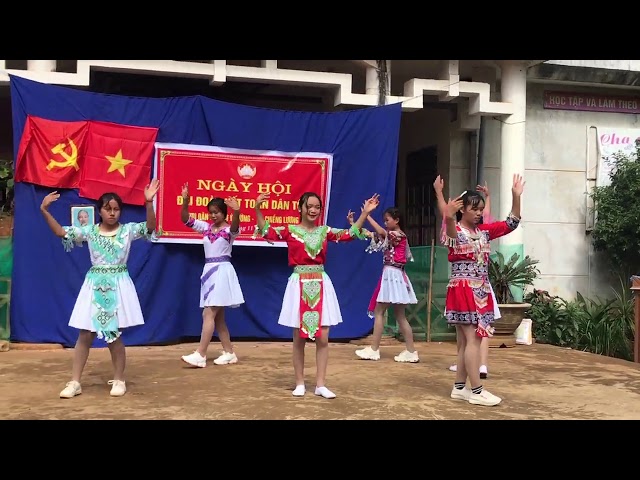 Siêu Phẩm Gái Xinh Múa Hmong Cực Đẹp – Người Miền Núi