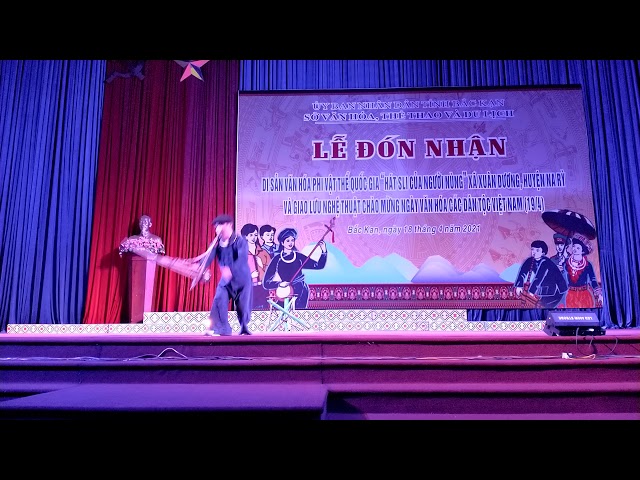 Múa khèn Mông Bắc Kạn…Tiếng khèn trong đêm