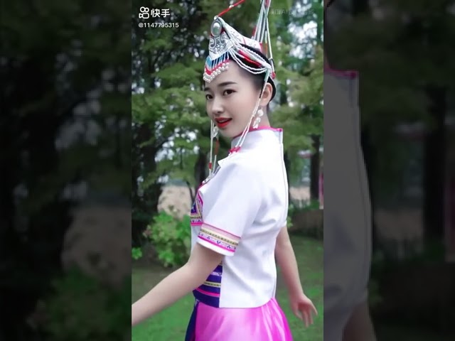 cô gái người hmong xinh lắm 2021