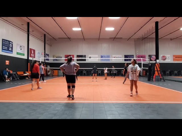 10/12/21 – Women’s Hmong Volleyball @ Adversity Gym (G8)