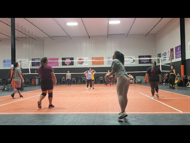10/08/21 – Women’s Hmong Volleyball @ Adversity Gym (G2)