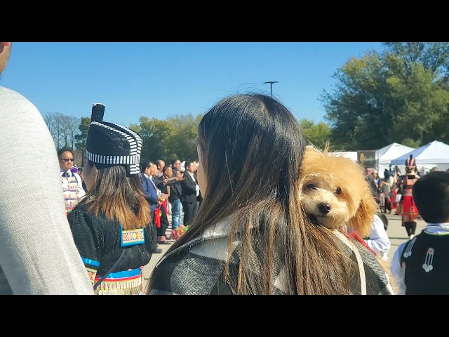 Hmoob Oklahoma pov pob thiab ntaus npas