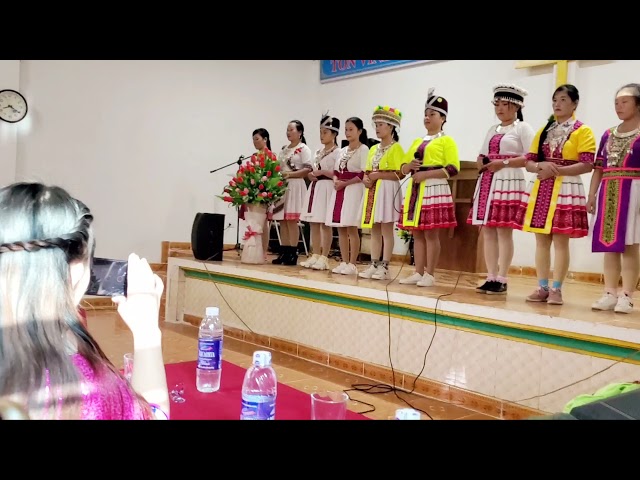 Fij tsev Pehawm HMONG CHRISTIAN CHURCH ( IN SON LAN PROVINCE) Pastor Lis Txoov Her
