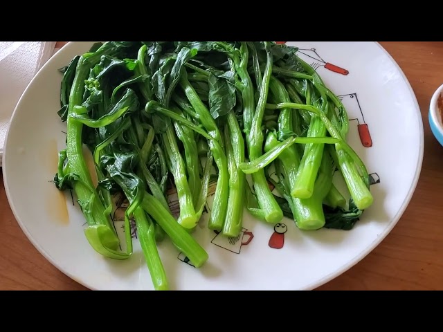 THIS IS MY HMONG FOODS. NO YOG KUV COV ZAUB MOV HMOOB. นี้อาหารม้งของผม