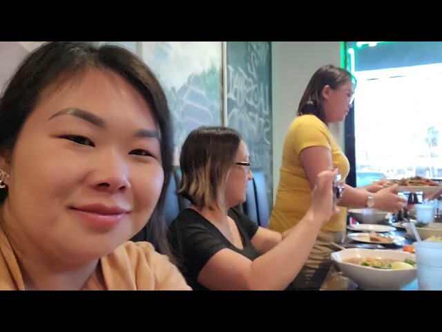 Tour Vegas to Hmong Clothes Store&Eating@Lao Thai Stree. Mus Saib Hmoob Khw Nyob Vegas&Noj MovThaib.