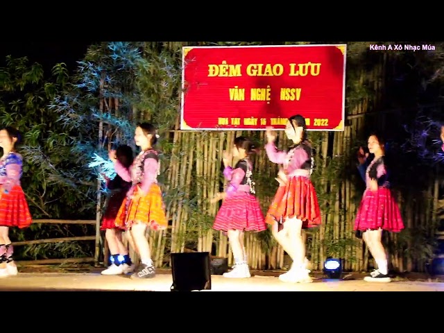 Hmoob HSSV Hang kia Seev Cev Niam Leej Ntxhais Toj Siab A Xô