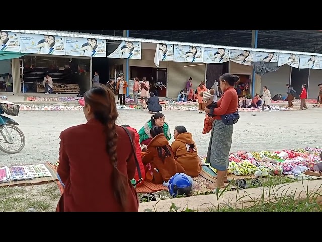 saib muag paj ntaub hmoob nyob xeev khuam.11.10.2022.