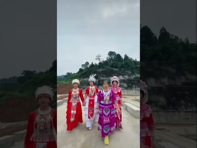 Hà Giang Ơi Những Cô Gái Hmong Xinh Đẹp