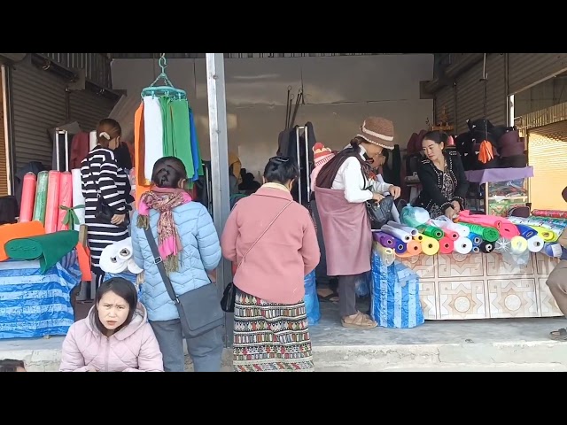 mus muag paj ntaub tom xam vam