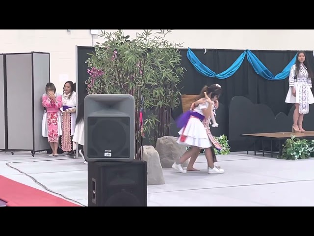 Hmong New Year Musical (2)