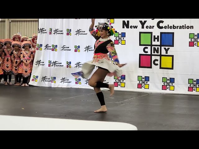 Hmong Dance in Fresno New Year 2022