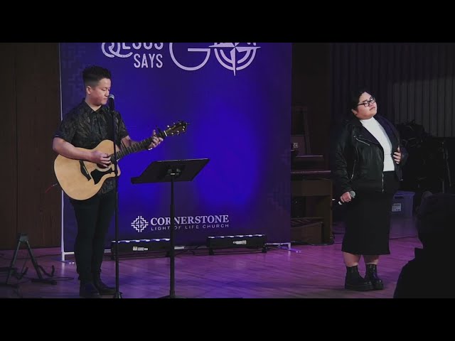 HmongWorship: Gaoyee Xiong // Oceans @Cornerstone Hmong Church