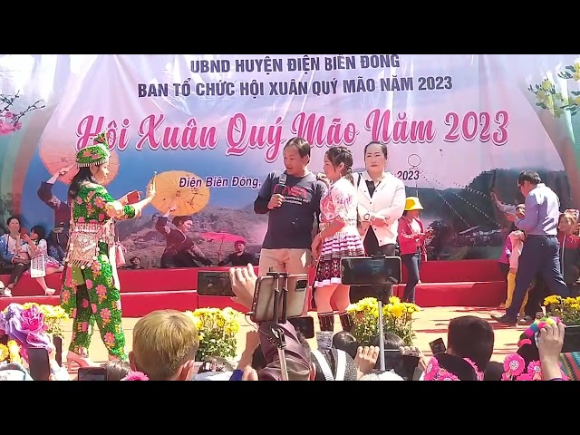 Npawg Tooj Tuaj Hais Kwv Txhiaj Xyoo Tshiab Điện Biên Đông 2023