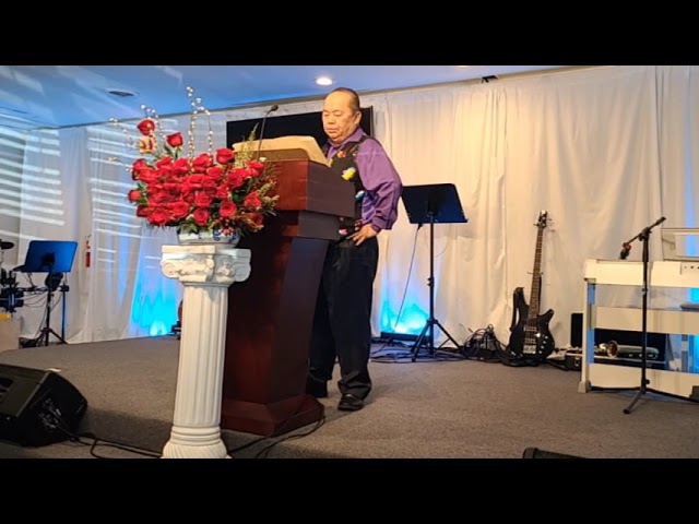 Victory Hmong Alliance Church hais lus Sib Dhos txog Valentines los ntawm Kl.  Tswv Choj Lauj.