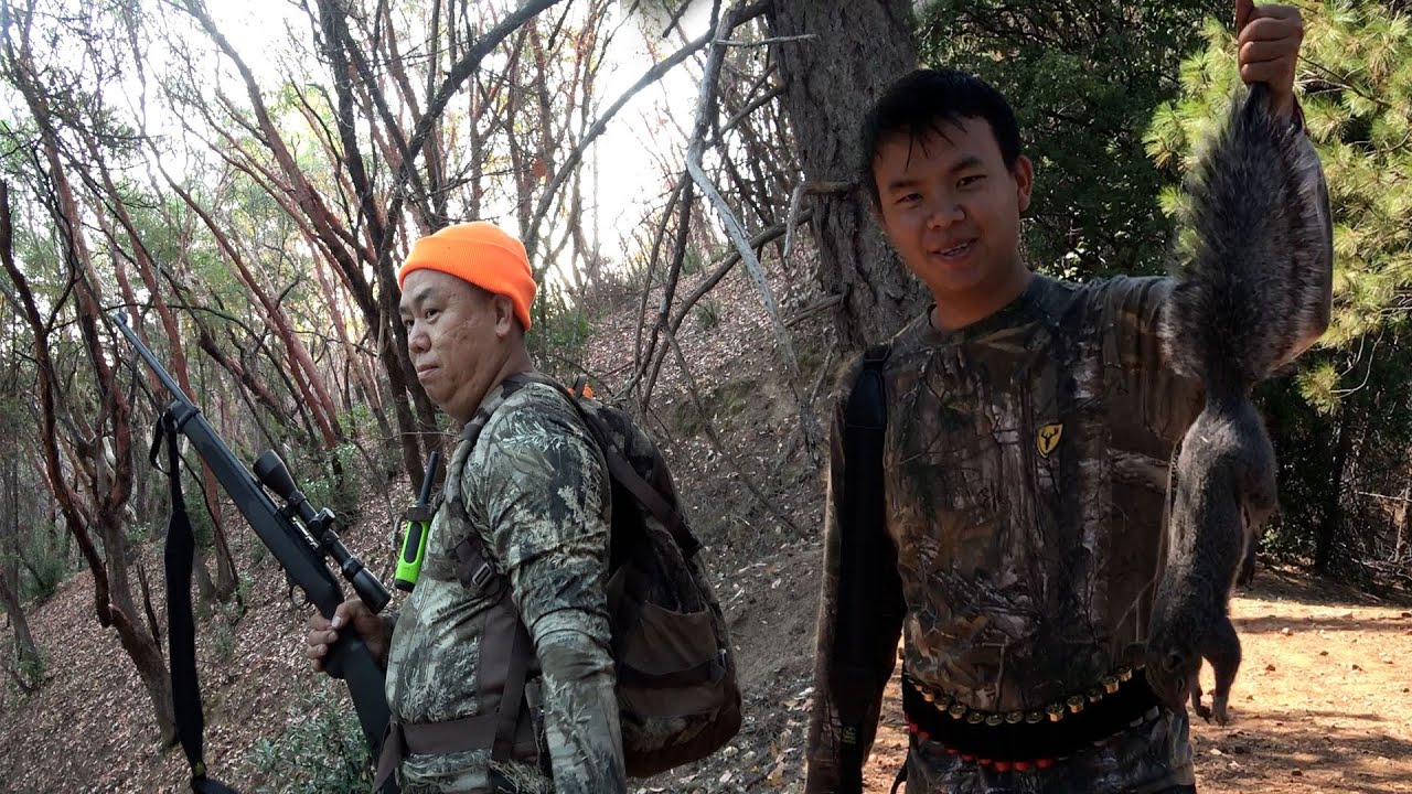 Squirrel Hunting | Hunt & Cook | Yos Hav Zoov Tua Nas