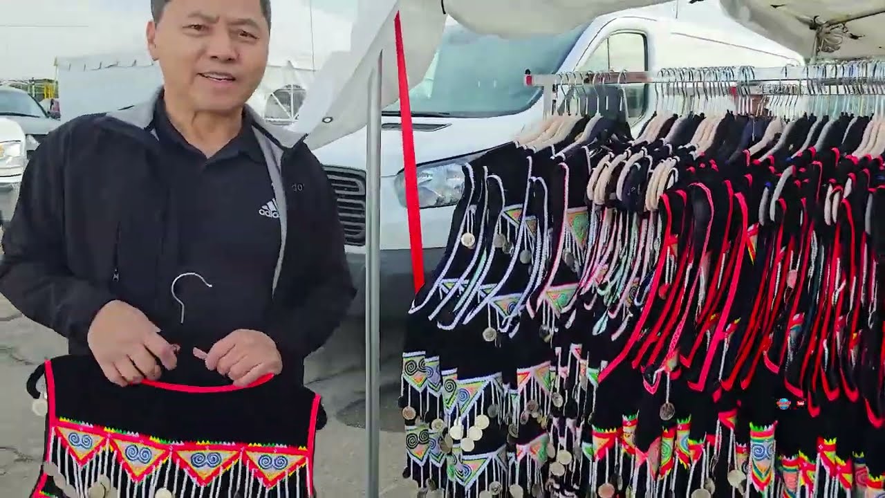 FRESNO HMONG NEW YEAR VENDORS SET UP 12/27/2023