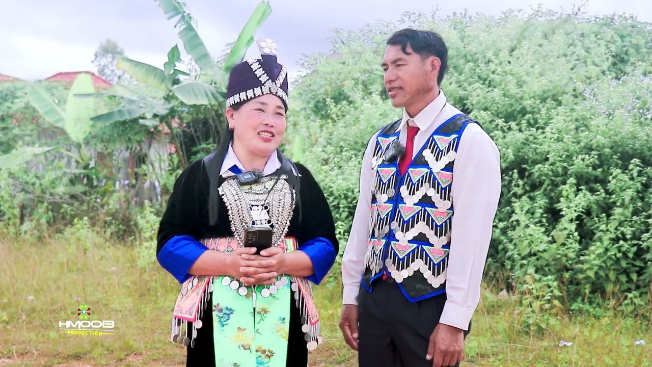Kwv txhiaj nkauj nraug sib ntsib ib vuag by Vam neeb Ham thiab Nkauj sua Kwm