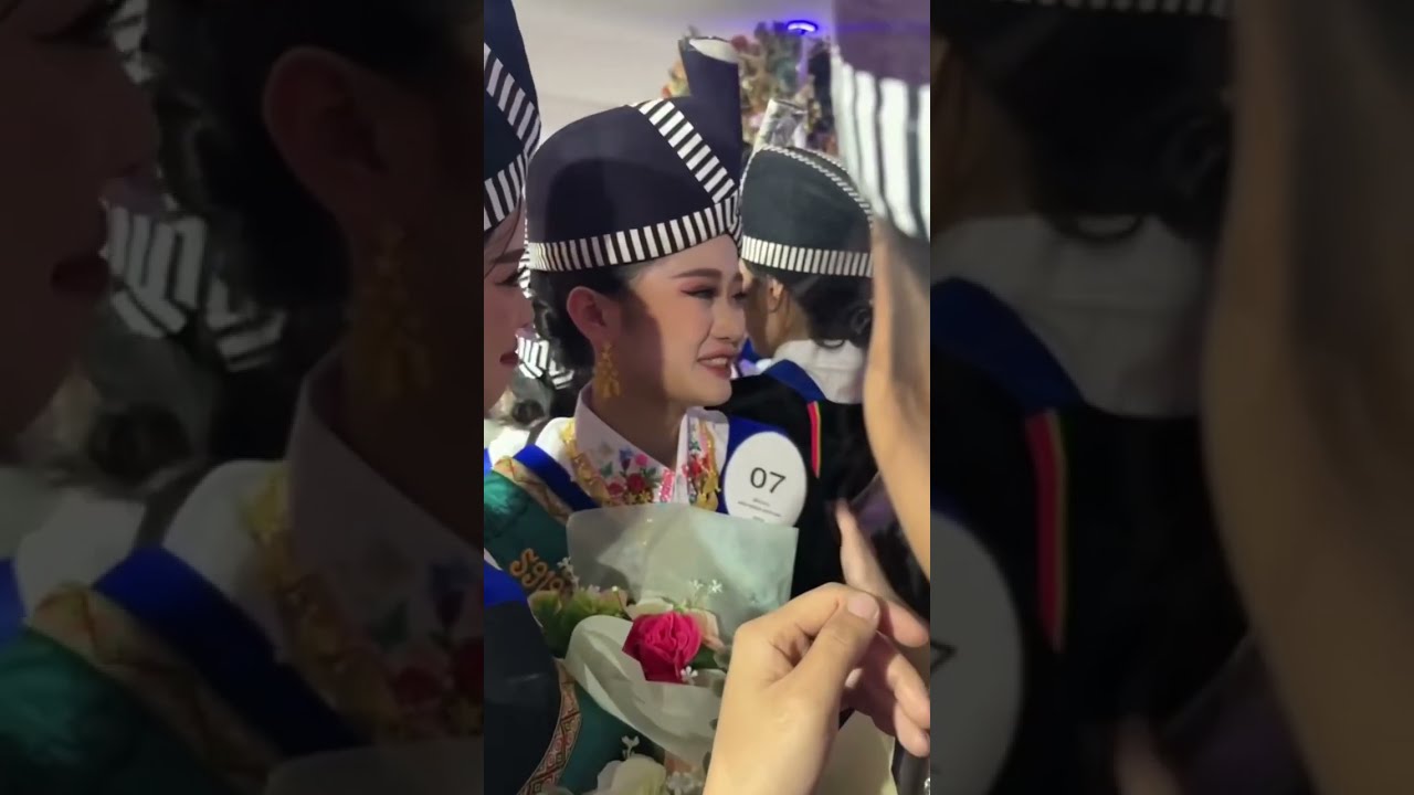Miss Hmong VT Number 07 nrog nws tu siab thiab