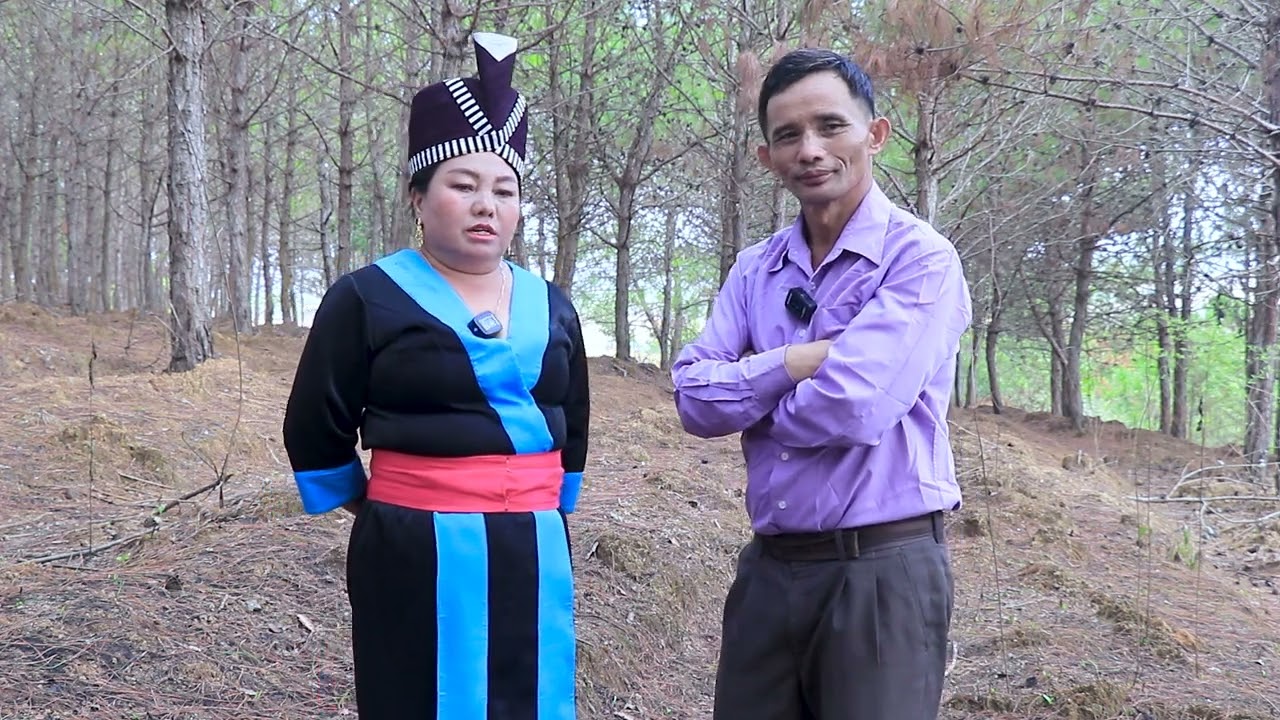 Kwv txhiaj nkauj nraug nyob deb by Lis Yaj thiab Kaj siab Vaj