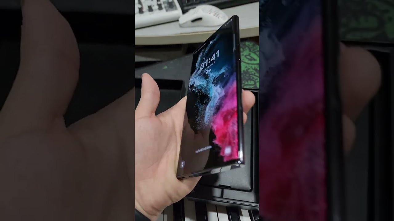 Yuav xov tooj S22 Ultra tshiab