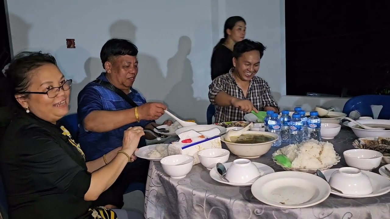 hnub no coj phauj thiab yawg lau nkawv mus saib kij tsab