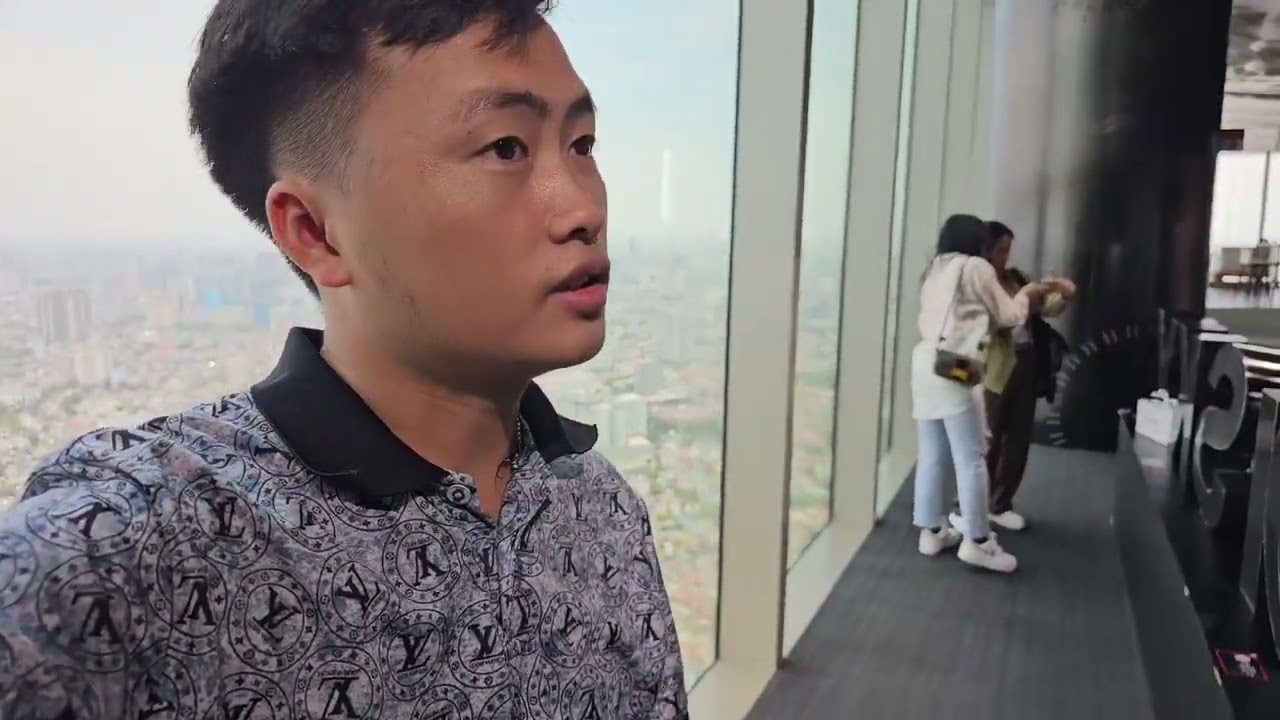 Mus ncig saib lub tsev 72 siab tshaj Hauv Hà Nội saib nroog