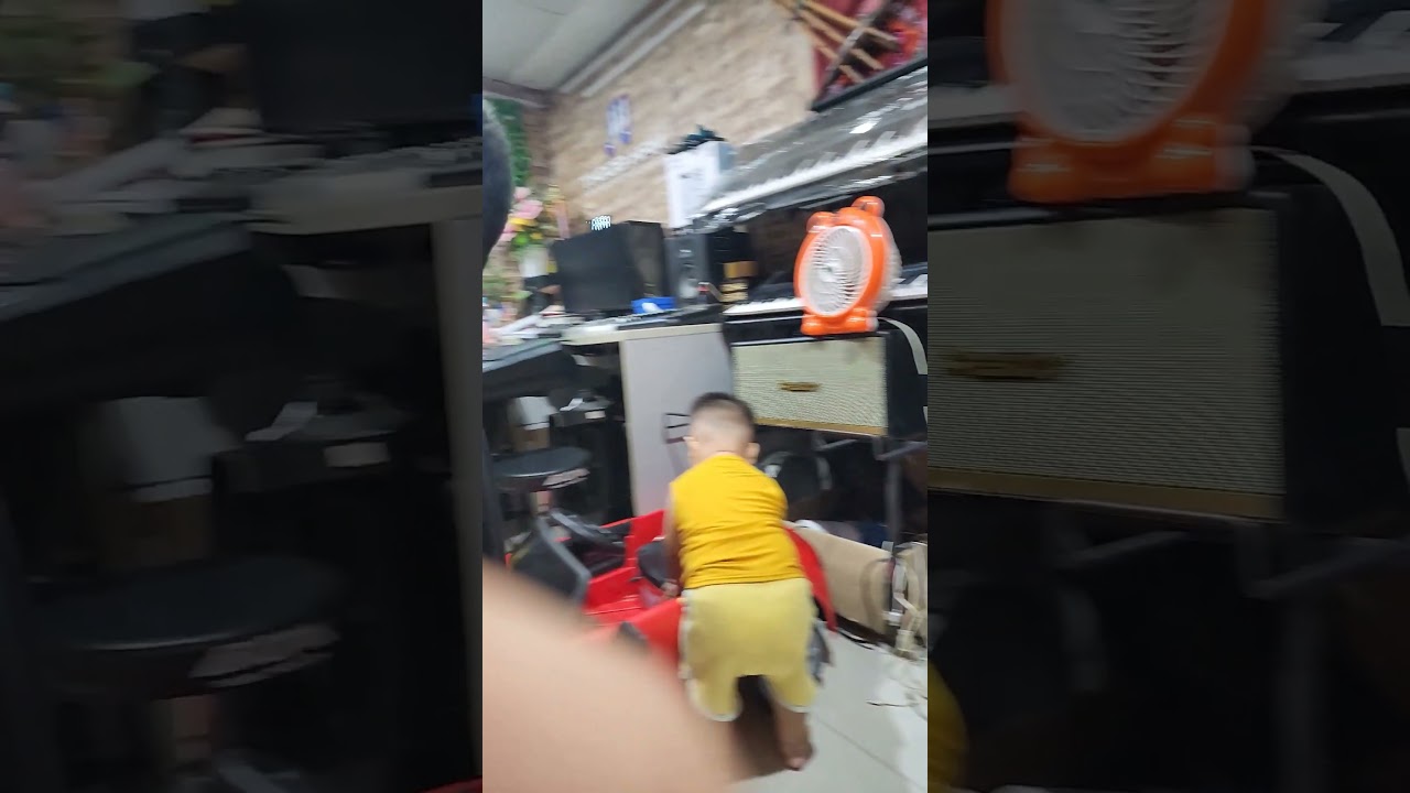 My son have Money to by something