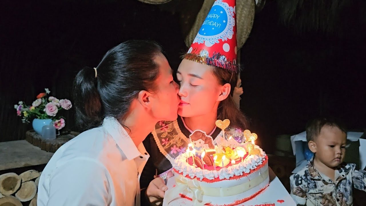 kind man: first time organizing a birthday party for single mother, anh hmong – ly tay