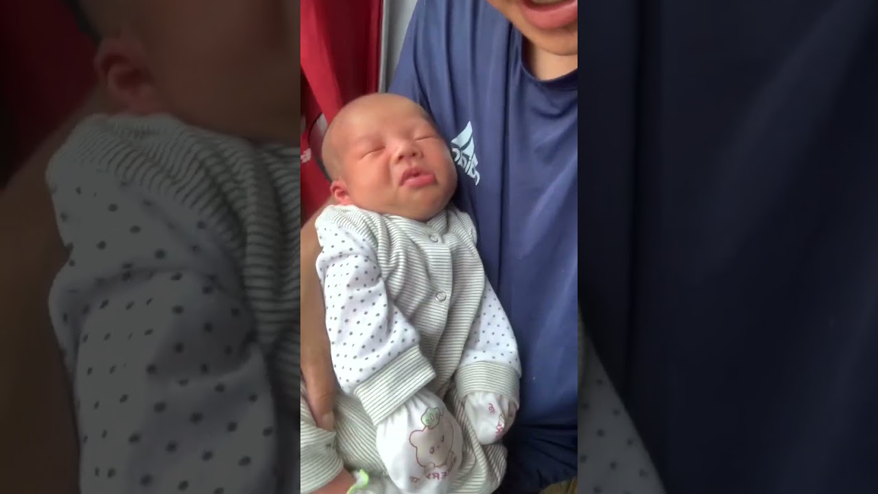 Baby sleeping every day me ab pw tab hnub xwb