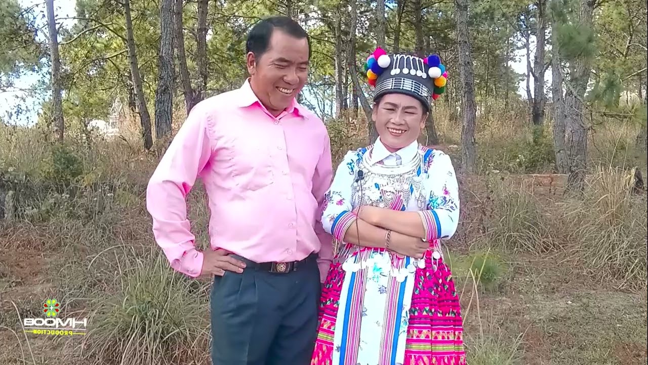 Lug txaj nkauj nraug zoo los tsis sib tau by Vam npis Thoj thiab Kab zuag Yaj