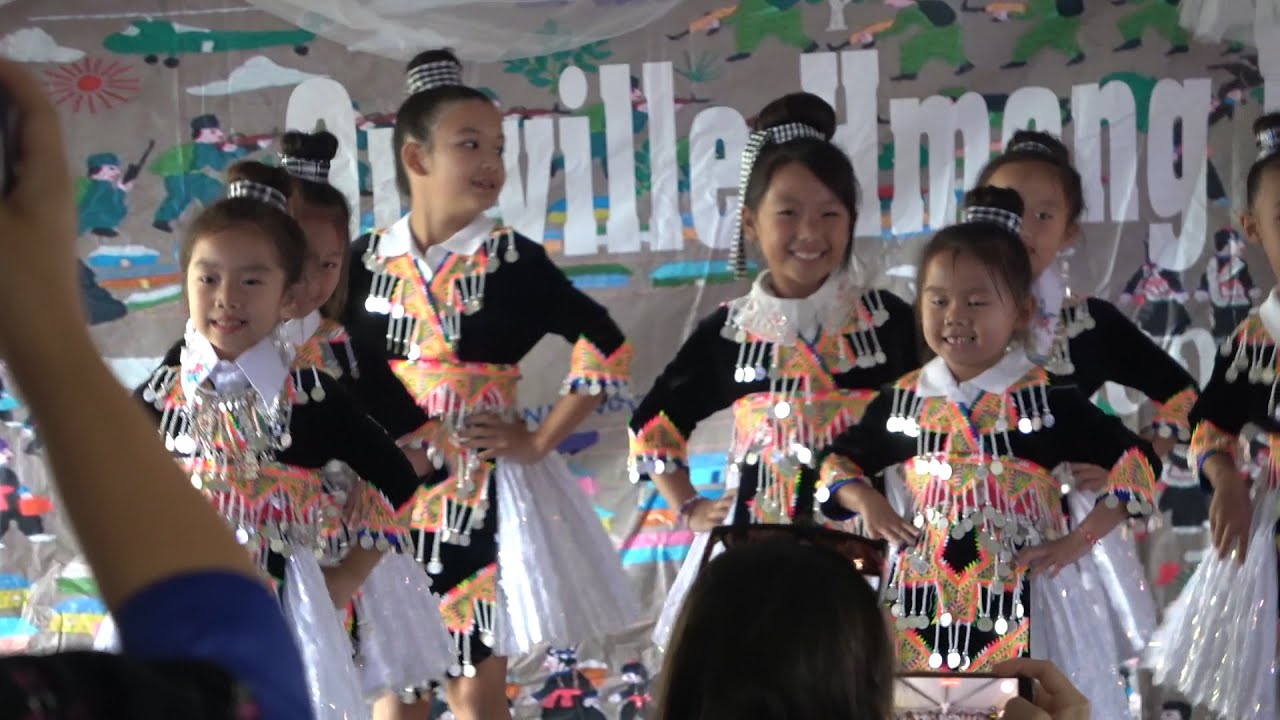 Oroville Hmong New Year 2025 Nkauj Hnub Laim Txias dance