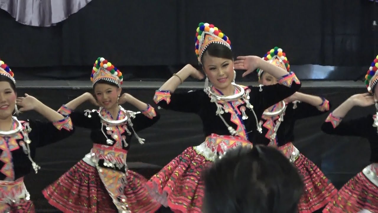 Stockton Hmong New Year 2024 25 Dance Competition junior group final round Paj Duab Deg