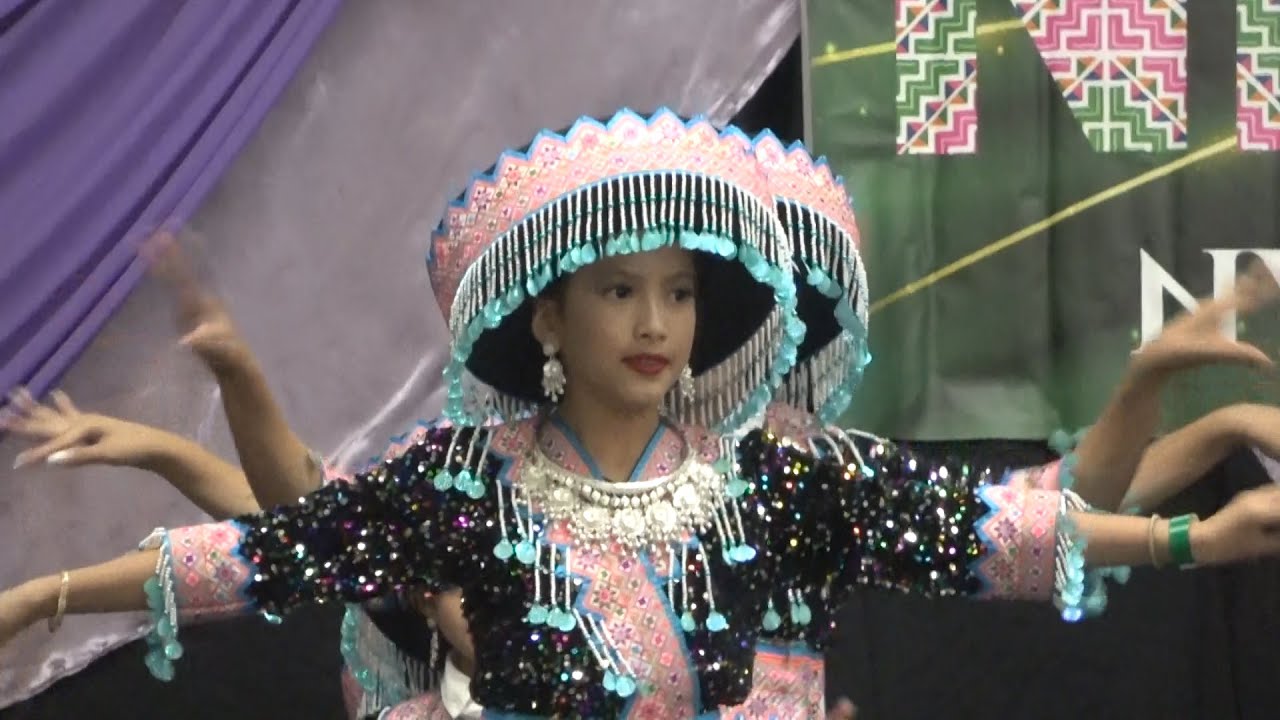 Stockton Hmong New Year 2024 25 Dance Ntxhais Vam Meej