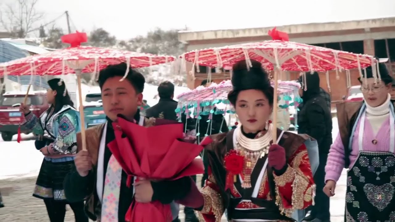 Hmoob Ntsuab Li Zaj Nkauj Nyob Rau Bijie, Xeev Guizhou “Tub Kawm Ntawv” 六寨苗族歌曲: 读书郎