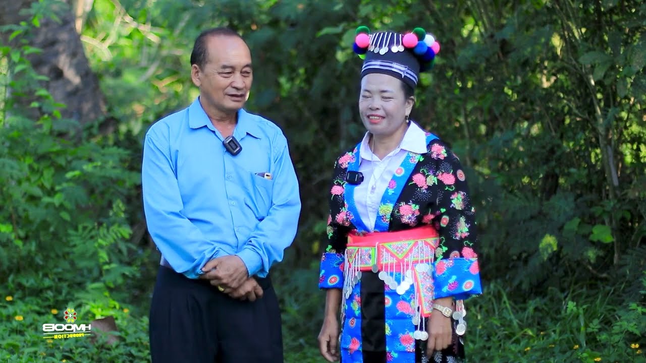 Kwv txhiaj nkauj nraug by Ntsuab xeem Lis thiab Maiv Lis Xyooj
