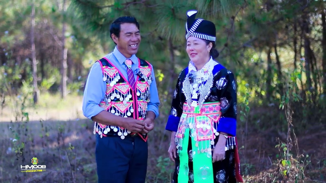 Lug txaj nkauj nraug dai sab by Vam neeb Ham and Maiv lis Yaj