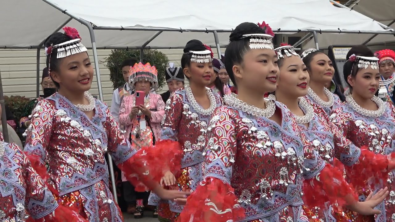 Merced Hmong New Year 2024 25 Cov Me Ntxhais Dance