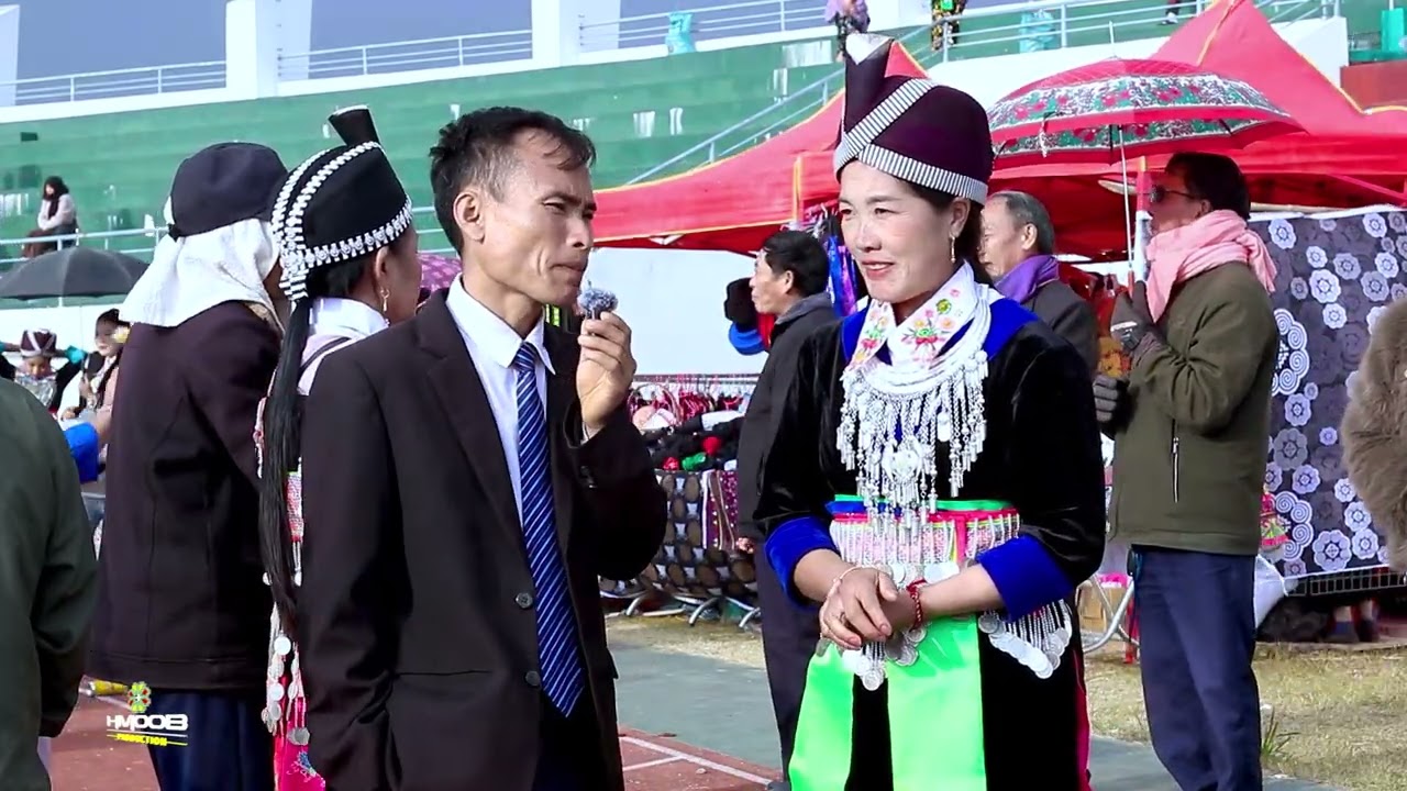 Hawj Xyooj thiab Diav Lauj kwv txhiaj qub nkauj nraug ntsib koj hauv tsiab 30 Xeev khuam