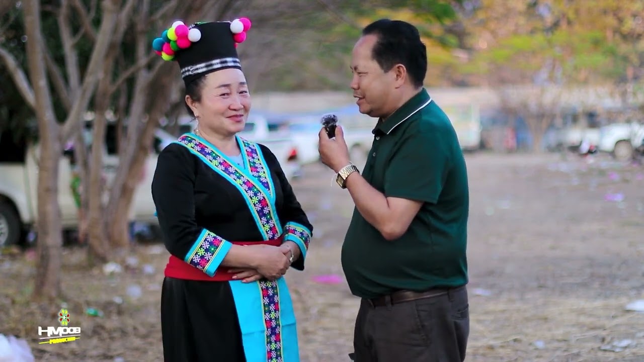 Vam Ntxawg Lauj thiab Txiab Vaj Kwv txhiaj koj thiaj yog tus khuam kuv siab